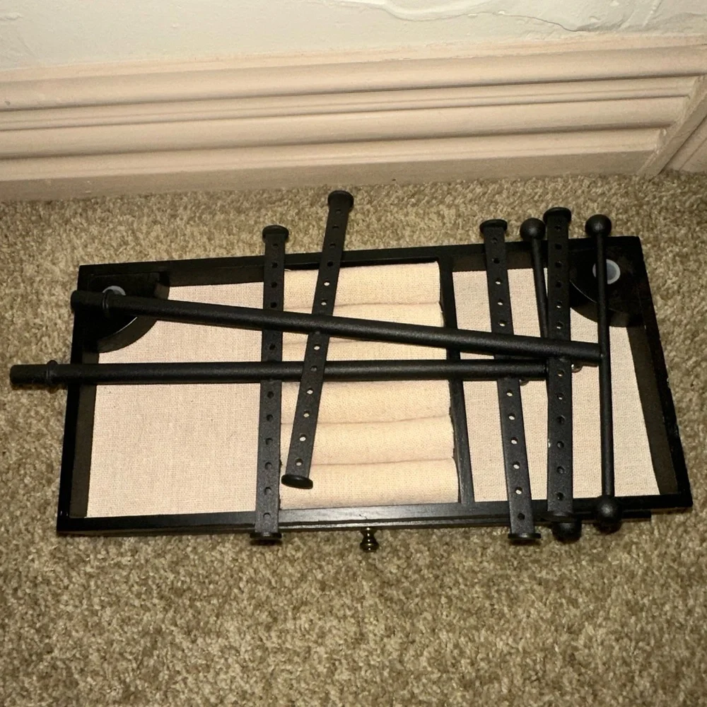 Black and Burlap Jewelry Organizer